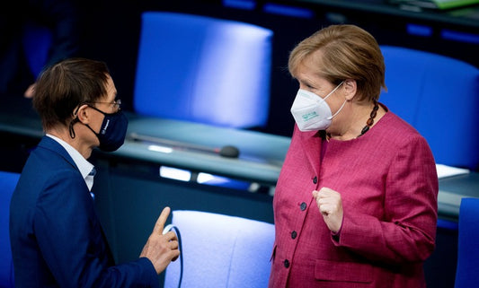 Auf welche Maske vertraut eigentlich Gesundheitsexperte Karl Lauterbach? (de)